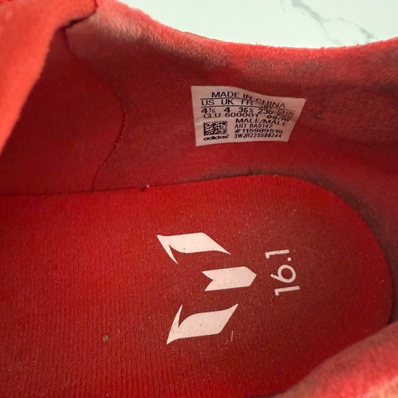 Adidas soccer cleats - Picture 7 of 7